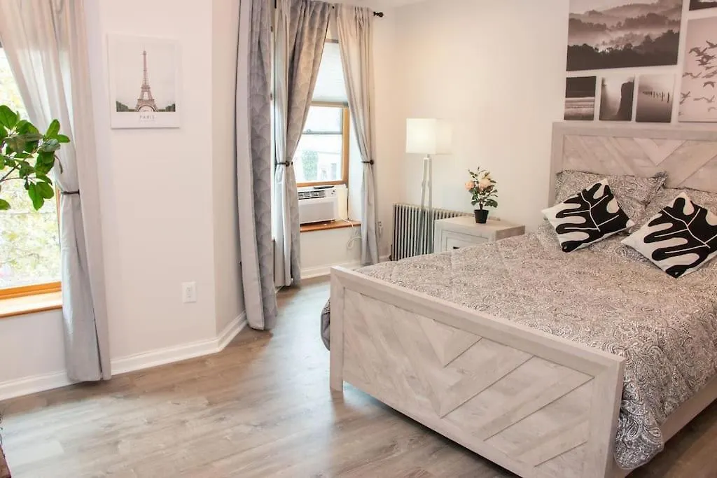 Modern 1Br Exclusive Space In Historic Brooklyn New York